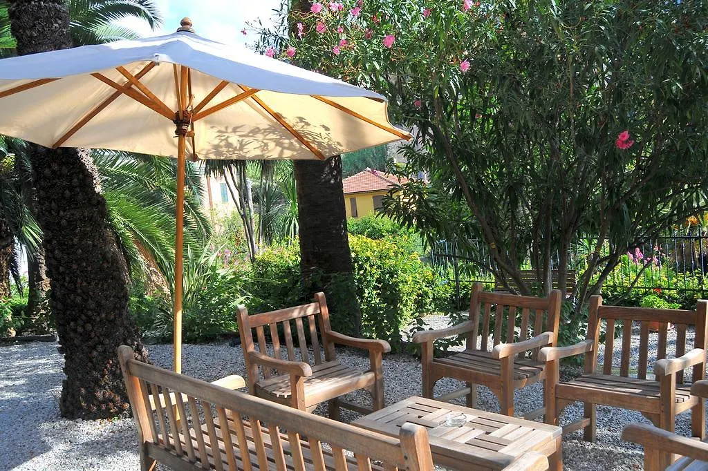 Hotel Villa Adriana Monterosso al Mare 3*,  Italy