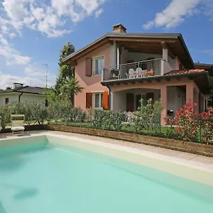 https://villa-aurora-sirmione.it-lombardy.com