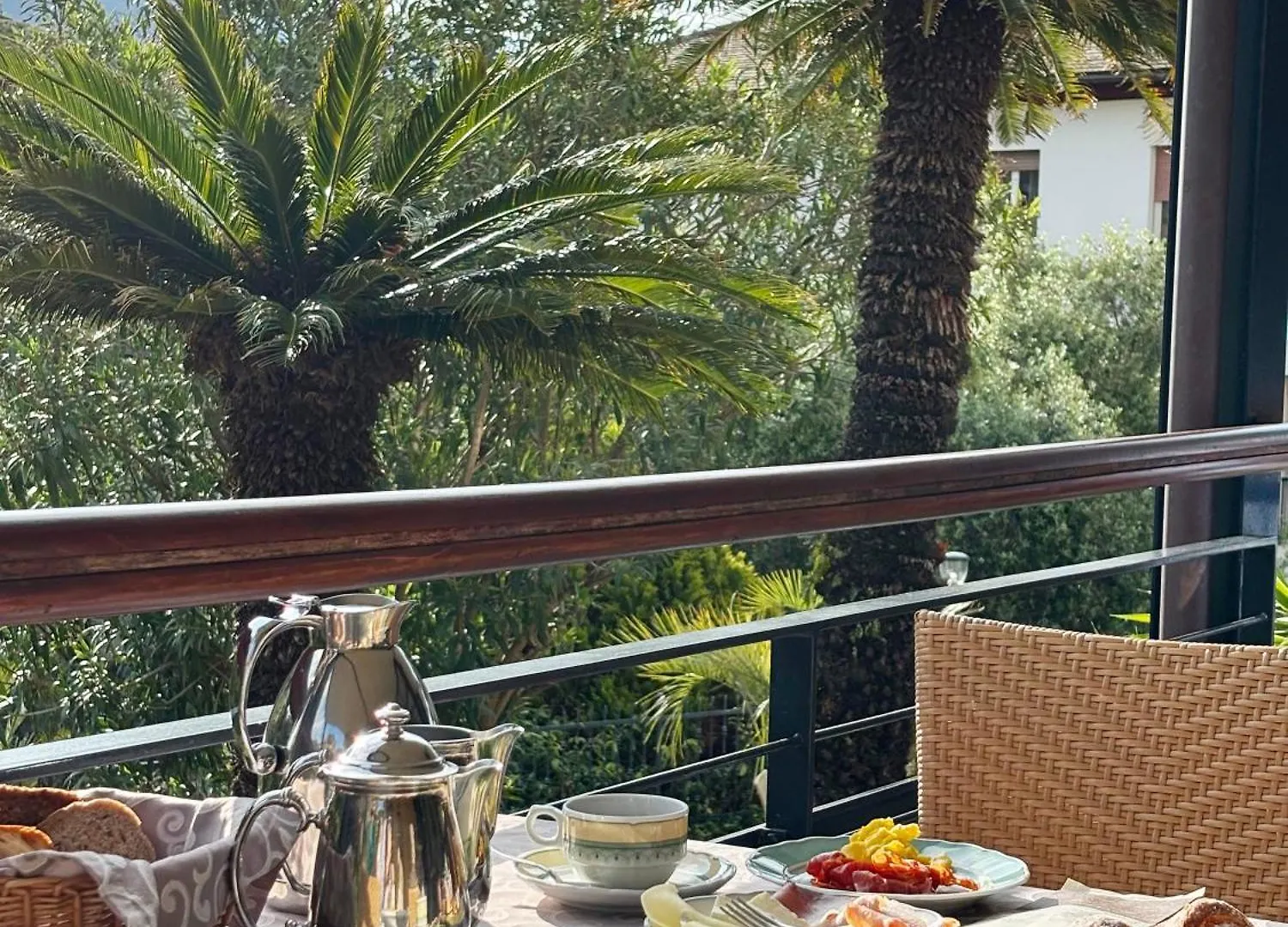 ***  Hotel Villa Adriana Monterosso al Mare Italy