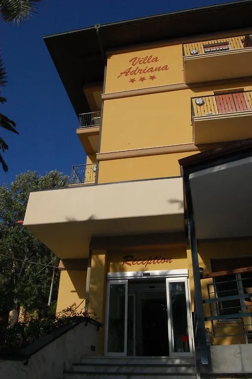 Hotel Villa Adriana Monterosso al Mare 3*,  Italy