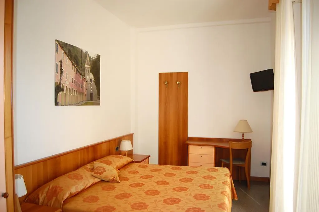 Hotel Villa Adriana Monterosso al Mare