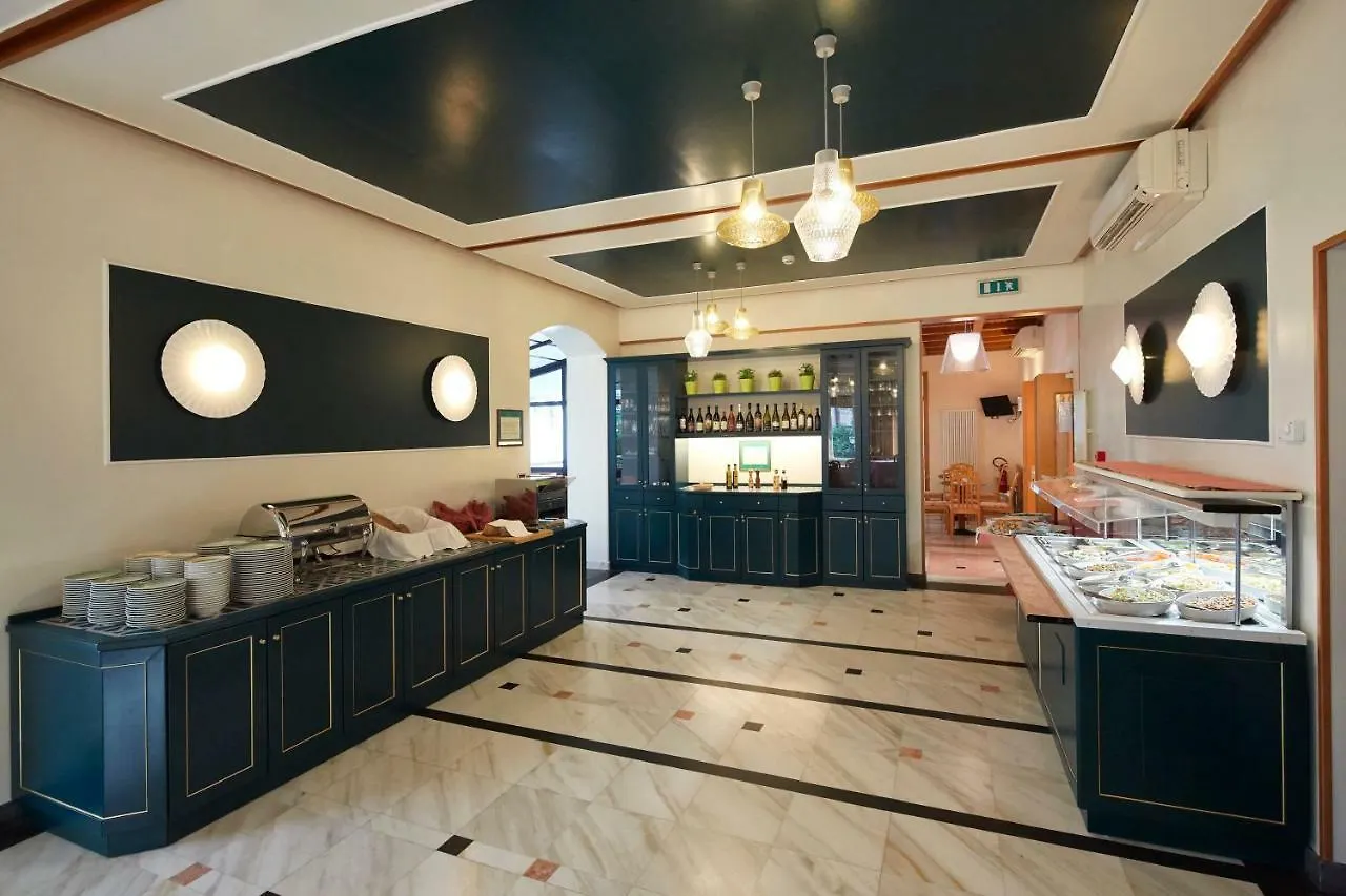 Hotel Villa Adriana Monterosso al Mare 3*,  Italy
