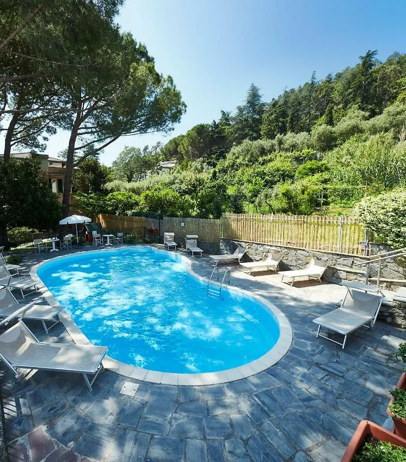 Hotel Villa Adriana Monterosso al Mare 3*,